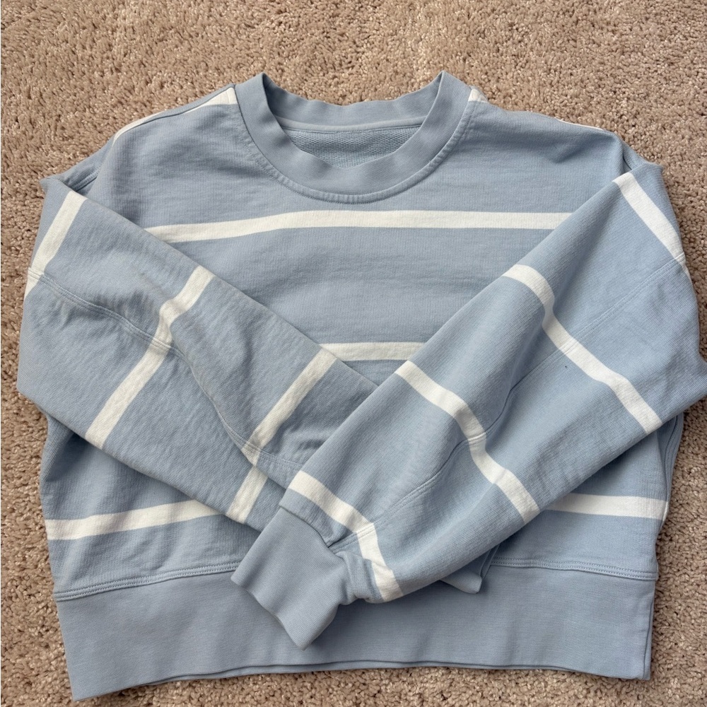Lululemon perfectly oversized cropped crew